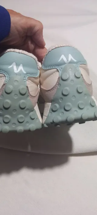 Zapatillas Ulanka Beige y Gris