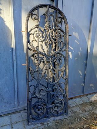 Celosía Hierro Fundido para puerta entrada