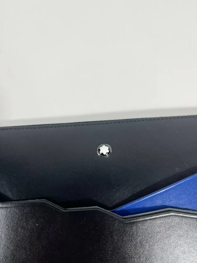 Pochette Montblanc Negra y Azul