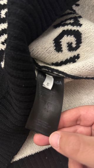 Jersey Balenciaga Negro Logo Repetido
