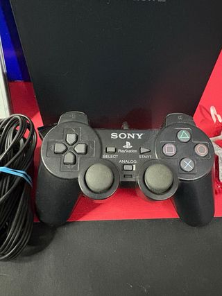 PlayStation 2 Nera Completa di Giochi e Controller