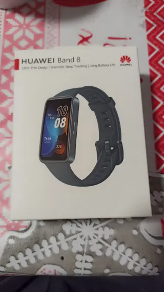 Huawei Band 8 Nero. 2 unità a 35€ ciascuna.