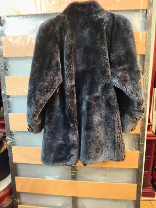 Abrigo pelo sintético vintage oscuro