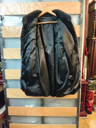 Abrigo pelo sintético vintage oscuro