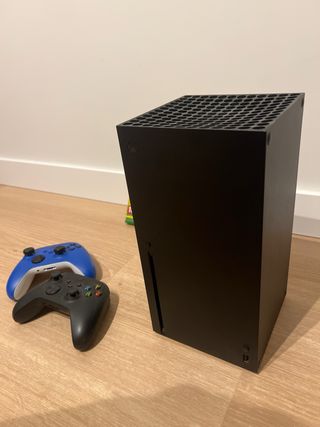 Xbox Series X + 2 Mandos + Cyberpunk 2077