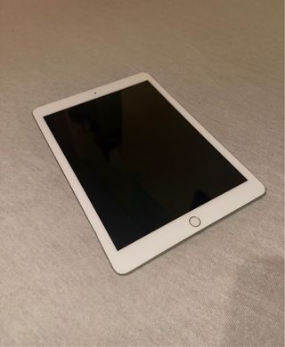 iPad 5ª Gen 32GB + Funda Rosa
