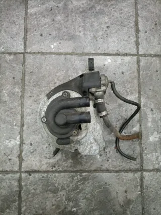 Bomba de agua Piaggio X9