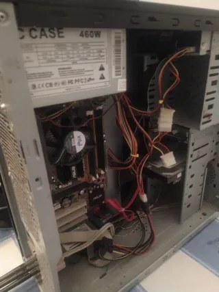 Ordenador antiguo 2005