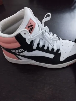 Zapatillas Puma altas rosas y blancas