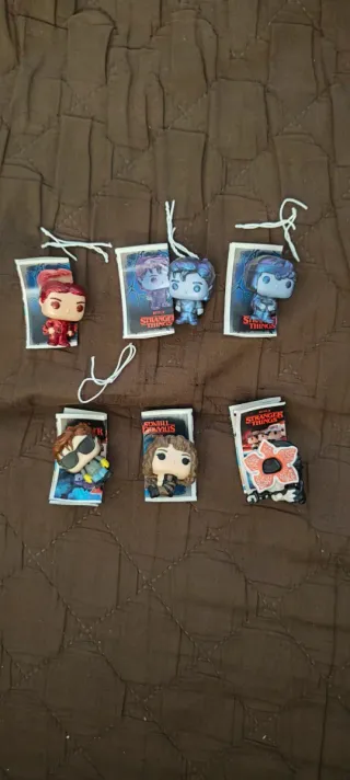 Lote 6 Figuras Kinder Stranger Things