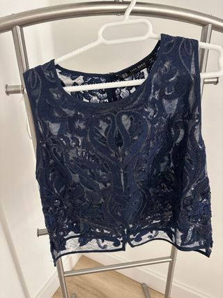 Blusa Zara azul con lentejuelas