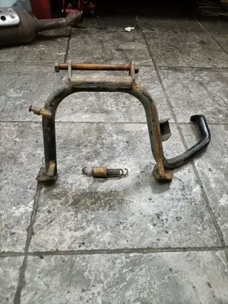 Caballete central Piaggio X9 125 Evolution