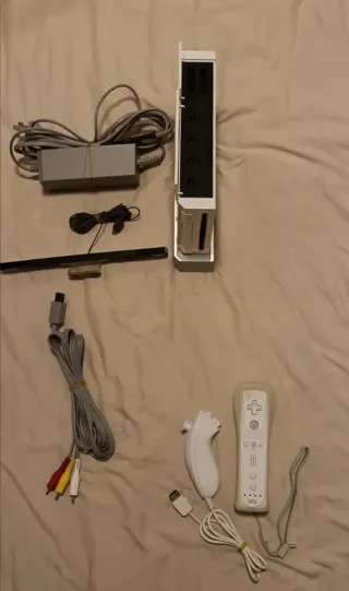 Consola Wii + Mando + Nunchuk + Wii Sports
