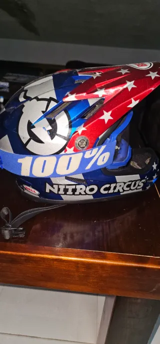 Casco Nitro Circus y gafas 100% infantil