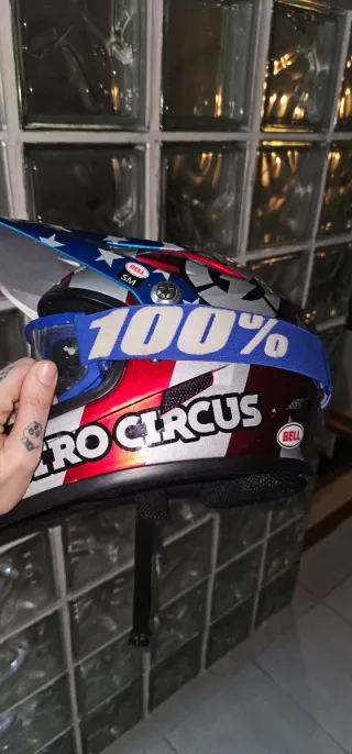 Casco Nitro Circus y gafas 100% infantil