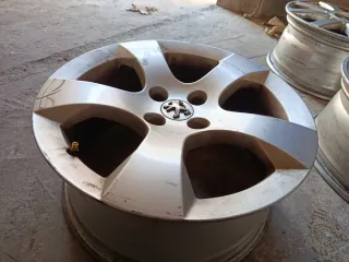 Llantas Peugeot 17 (4 unidades)