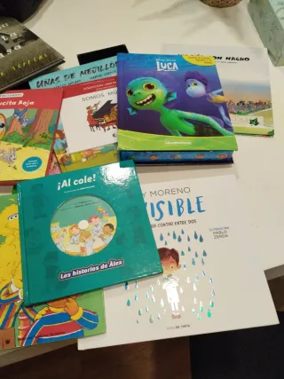 Tres lotes de cuentos infantiles