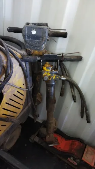 2 Motores Hidráulicos + Mangueras + 2 Martillos