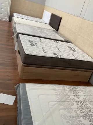 Divani letto, armadi, tavoli, letti a castello, materassi