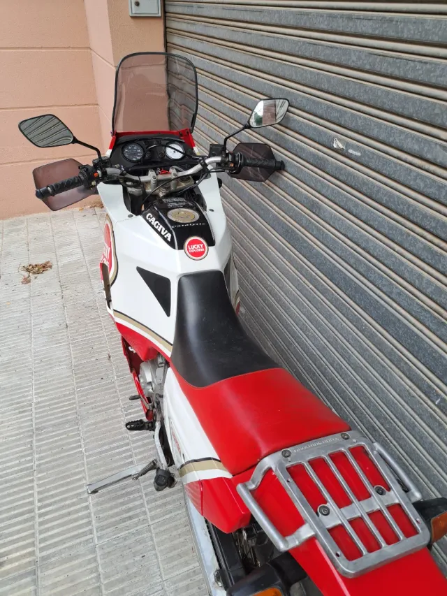 Lote 2 Cagiva Elefant 750 y 350. Escucho cambios.