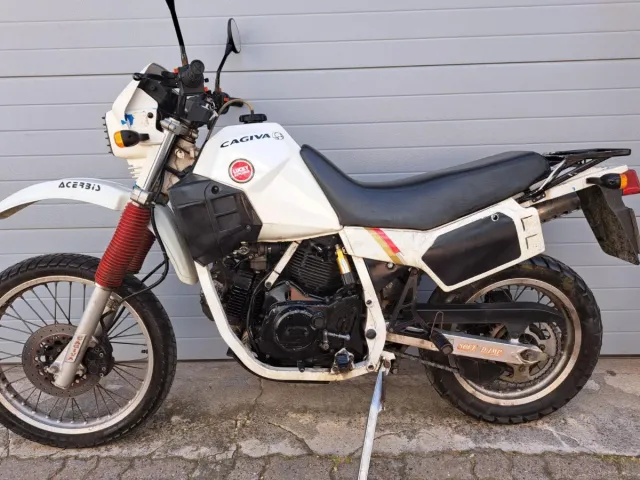 Lote 2 Cagiva Elefant 750 y 350. Escucho cambios.