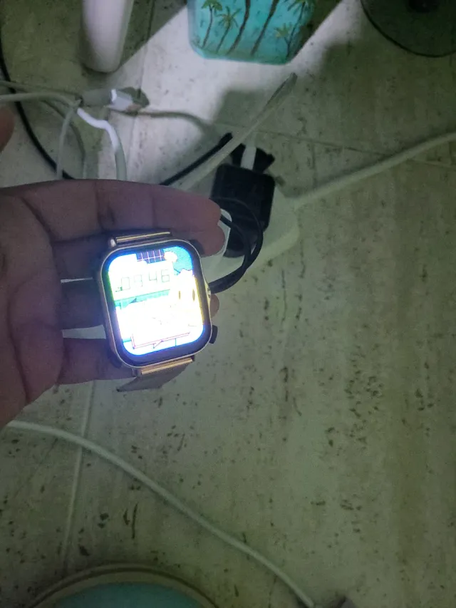 Orologio intelligente in oro rosa