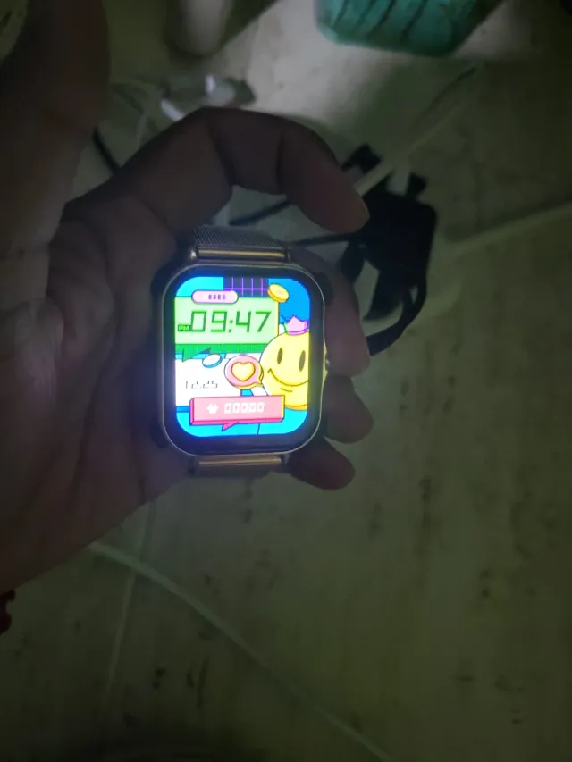 Orologio intelligente in oro rosa