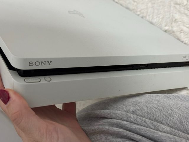 PS4  , 500 gb , Blanco Limited Edition