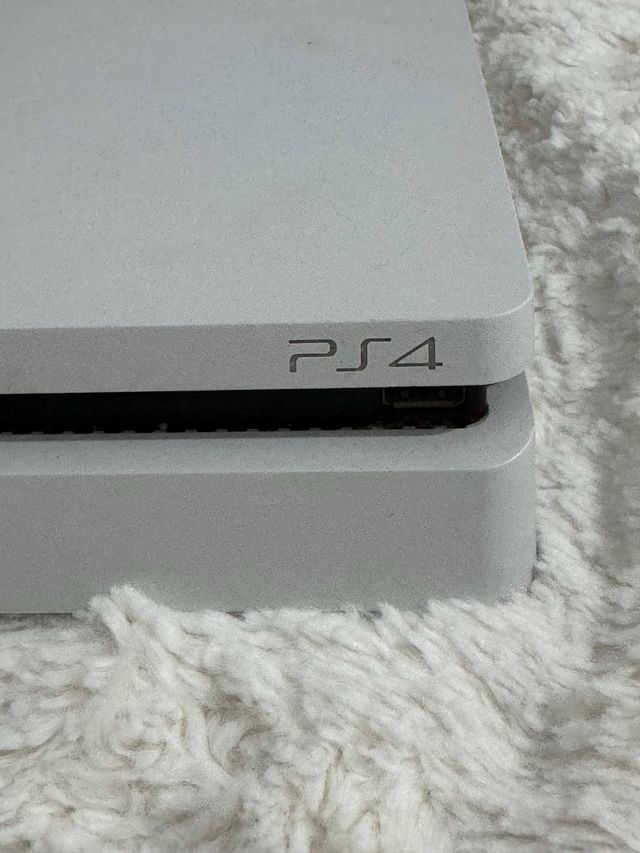 PS4  , 500 gb , Blanco Limited Edition