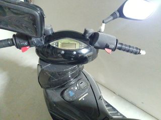 Aprilia Area 51 trucada a 75 va perfecta ITV