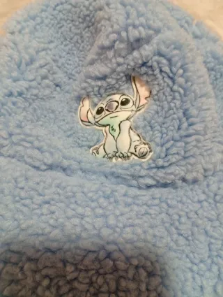 Gorro Bucket Stitch Disney Peludo Azul