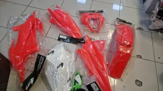 Kit Plásticos UFO Originales