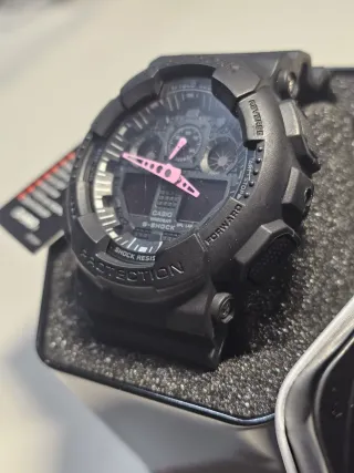 Reloj resistente Negro Agujas Rosa