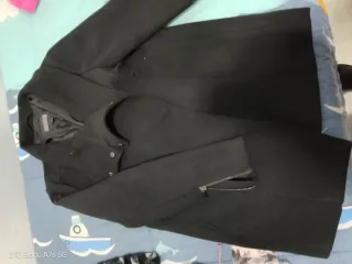 Conjunto rosa: pantalón, chaqueta y zapatos