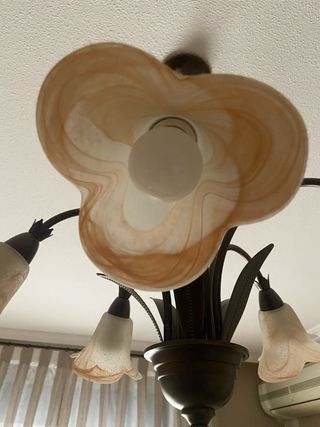 Lámpara de techo de cristal y metal