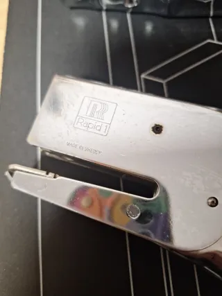 2 Grapadoras de Tenaza Metálicas