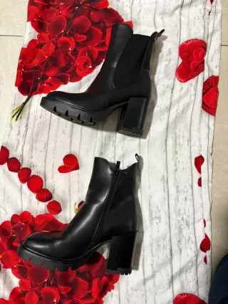 Stivaletti neri