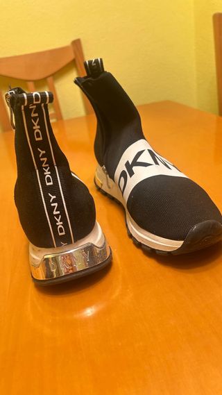 Botas DKNY Negras y Blancas