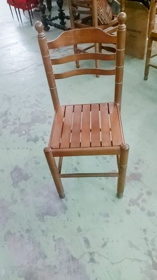 Silla de cocina madera estilo clásico
