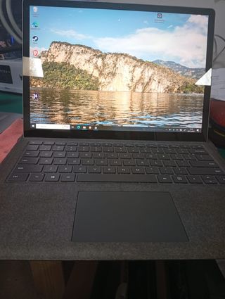 Microsoft Surface 1769 Plata