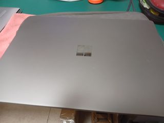 Microsoft Surface 1769 Plata