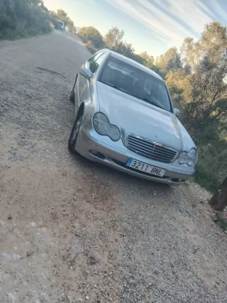 Mercedes-Benz Clase C 2001