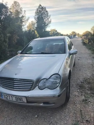 Mercedes-Benz Clase C 2001