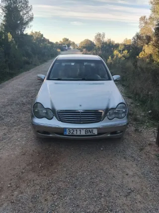 Mercedes-Benz Clase C 2001