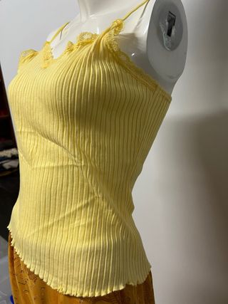 Conjunto Top y Jersey Sin Mangas Amarillo