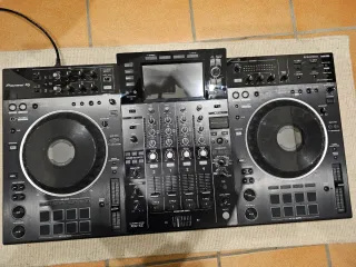 Controladora DJ Pioneer XDJ-XZ
