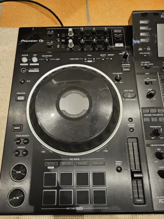 Controladora DJ Pioneer XDJ-XZ