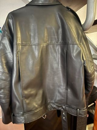 Cazadora Polipiel Oversize Zara Talla M