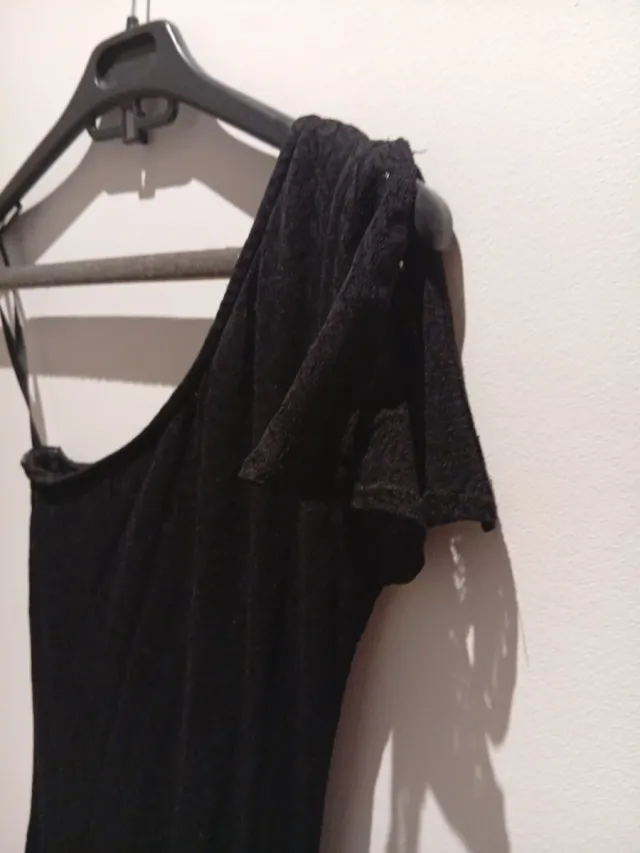 Vestido fiesta negro asimétrico