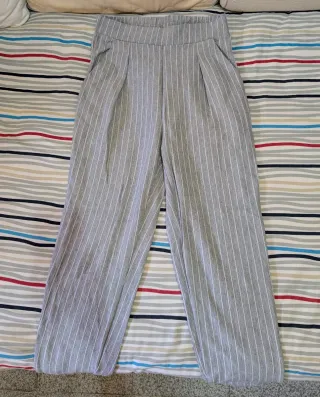 Pantalón de chándal de vestir Stradivarius gris